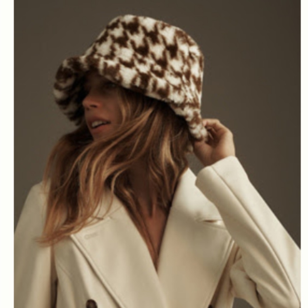 Anthropologie Cream and Brown Fluffy Hat